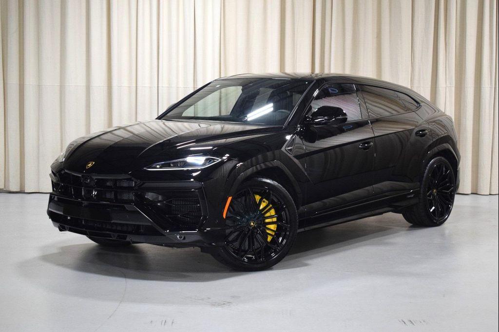 used 2025 Lamborghini Urus car, priced at $309,999