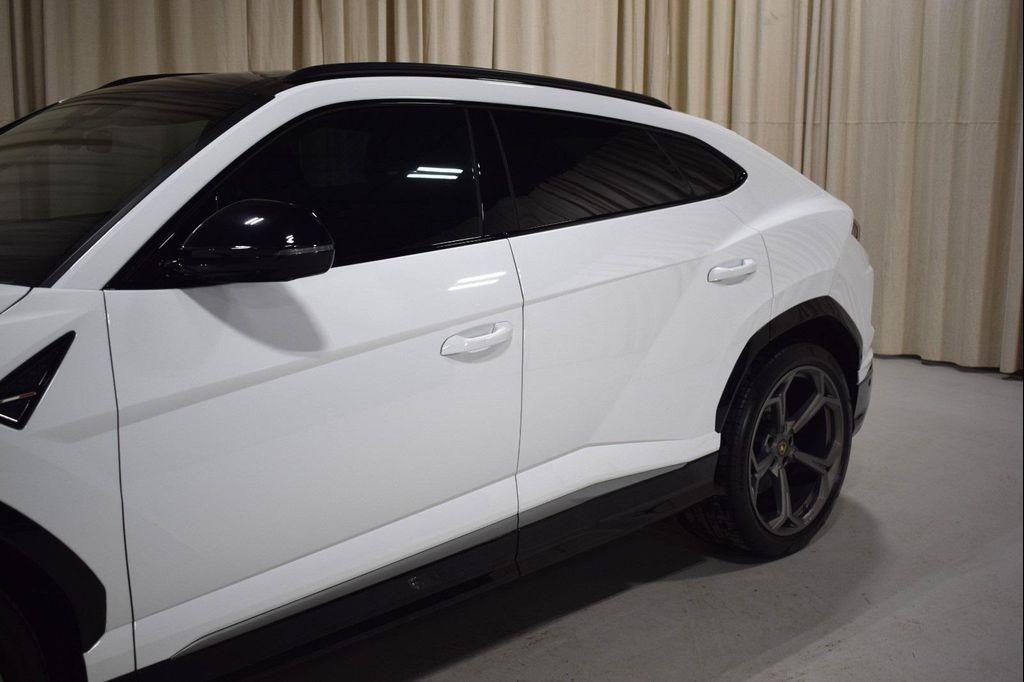 used 2019 Lamborghini Urus car, priced at $152,999