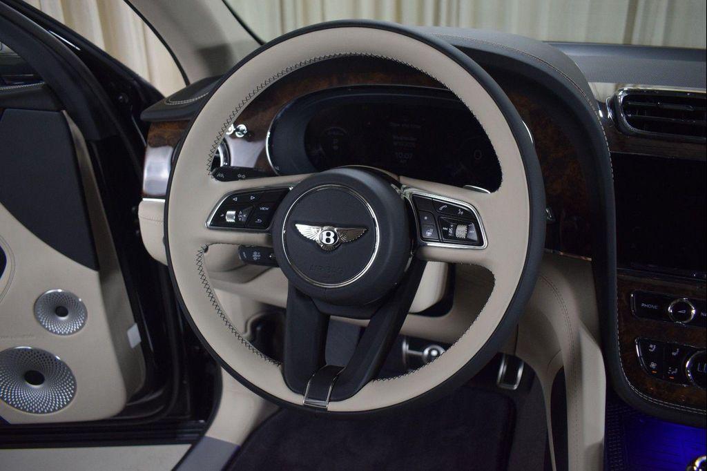 new 2025 Bentley Bentayga car, priced at $275,690