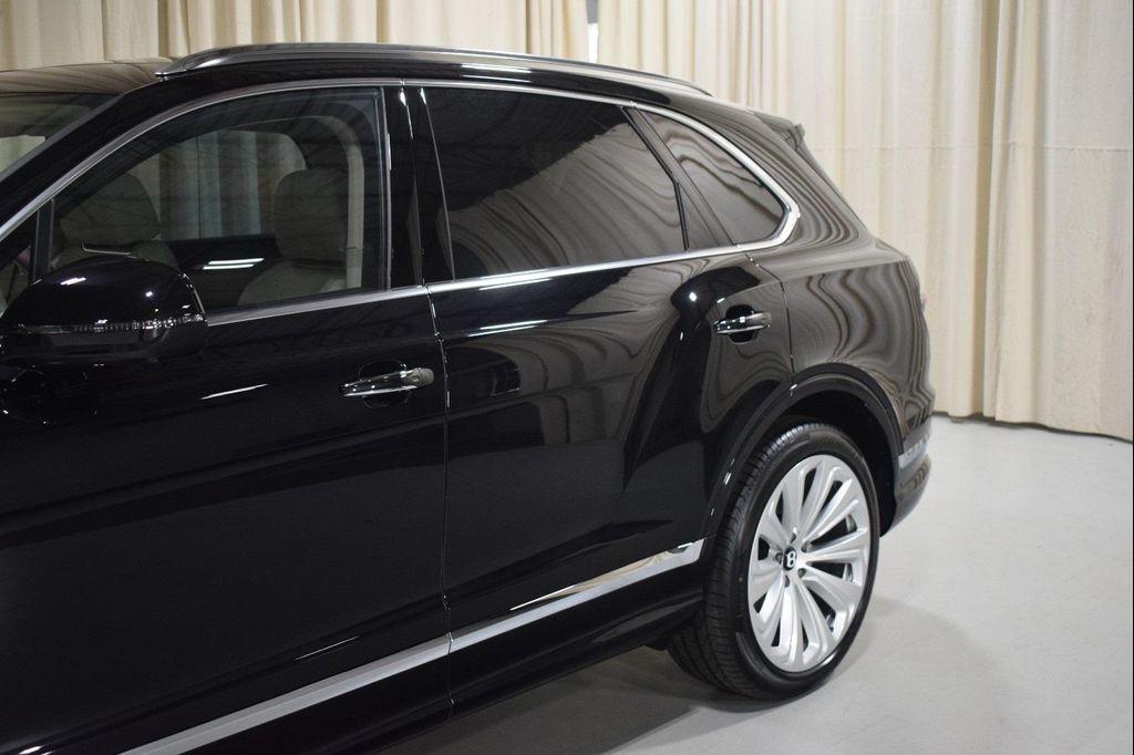 new 2025 Bentley Bentayga car, priced at $275,690
