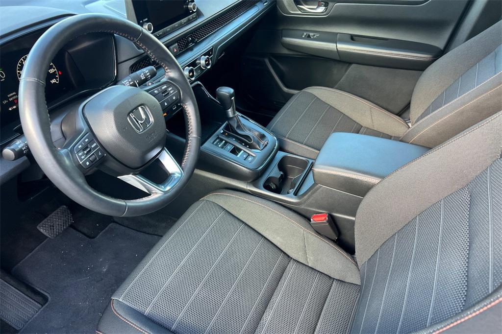 used 2024 Honda CR-V Hybrid car, priced at $29,681