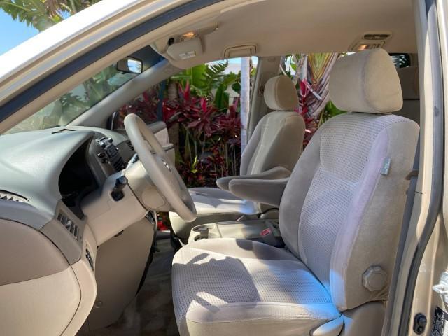 used 2006 Toyota Sienna car, priced at $12,900