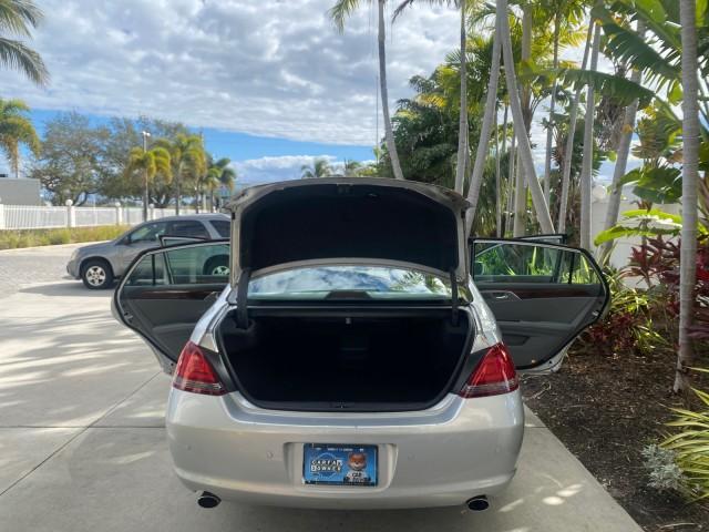 used 2009 Toyota Avalon car, priced at $13,900