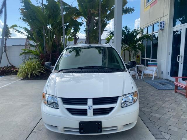 used 2006 Dodge Caravan car, priced at $10,900