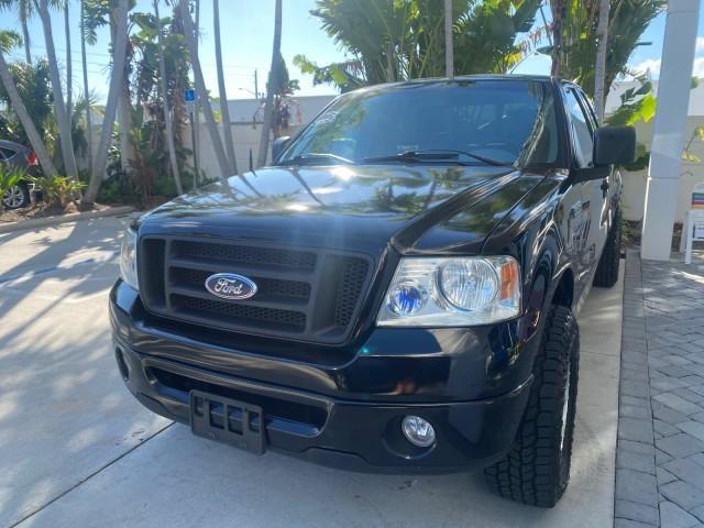 used 2006 Ford F-150 car, priced at $10,900