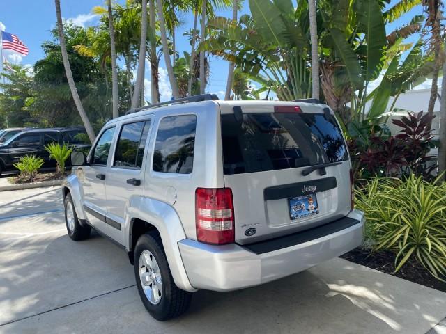 used 2010 Jeep Liberty car, priced at $6,900