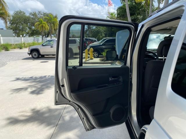 used 2010 Jeep Liberty car, priced at $6,900