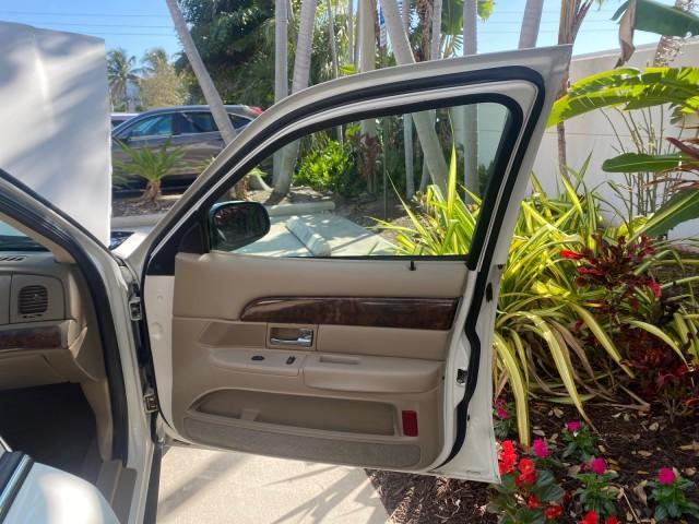 used 2005 Mercury Grand Marquis car, priced at $10,500