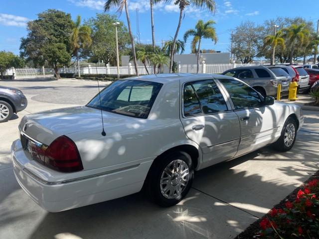 used 2005 Mercury Grand Marquis car, priced at $10,500