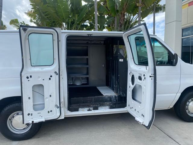 used 2000 Ford E150 car, priced at $9,900