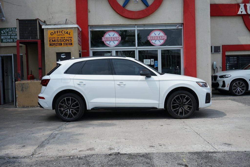 used 2022 Audi SQ5 car, priced at $27,895