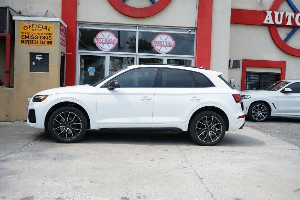 used 2022 Audi SQ5 car, priced at $27,895