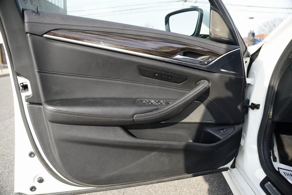 used 2022 BMW M550 car, priced at $41,495