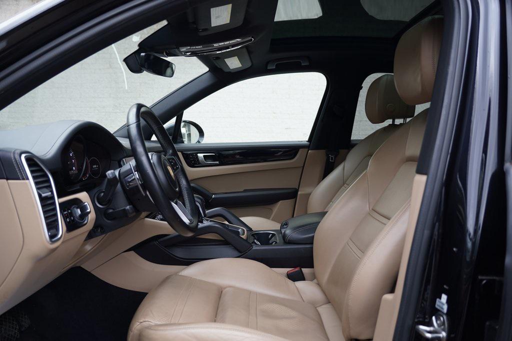 used 2019 Porsche Cayenne car, priced at $27,495