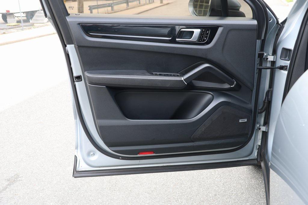 used 2020 Porsche Cayenne car, priced at $43,495