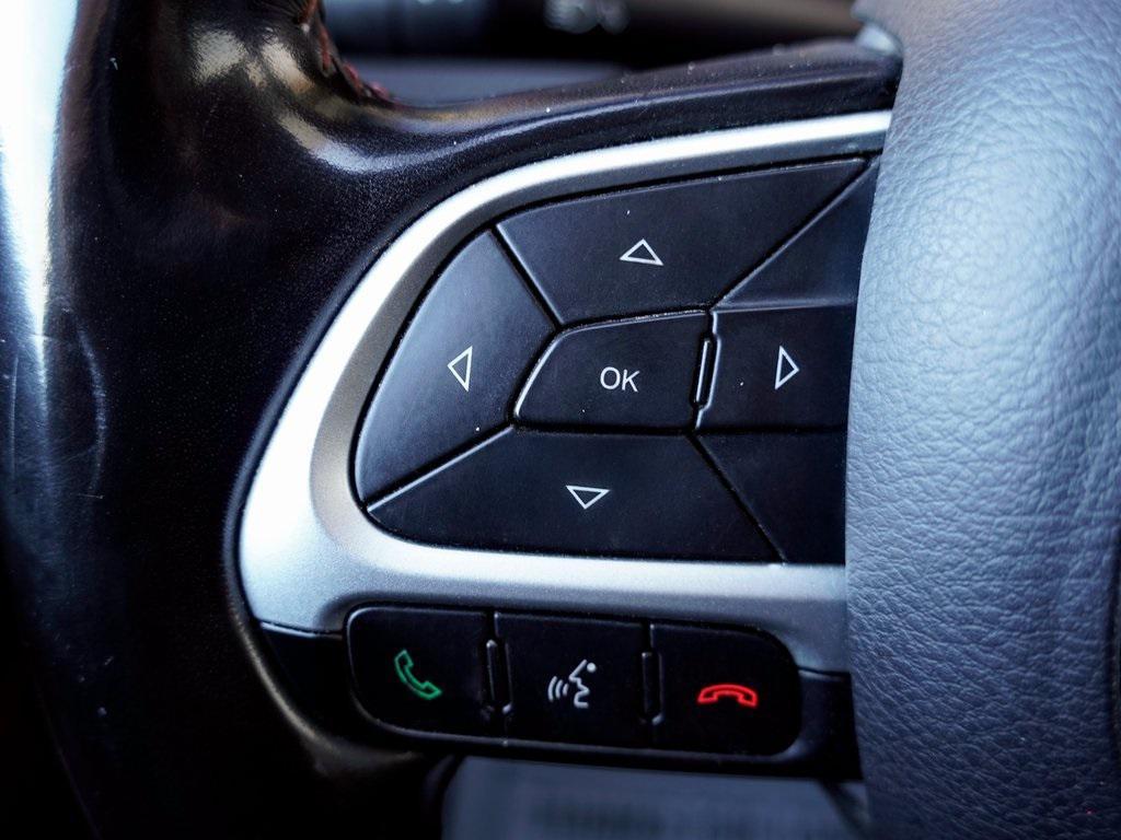 used 2020 Jeep Compass car, priced at $12,595