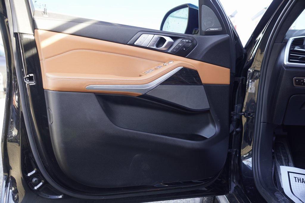 used 2022 BMW X7 car, priced at $43,995
