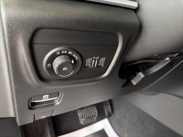new 2026 Jeep Grand Cherokee car, priced at $47,149