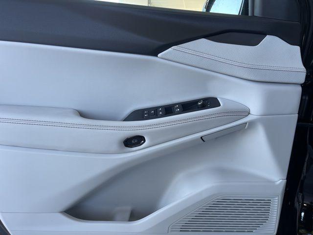 new 2026 Jeep Cherokee car, priced at $42,946