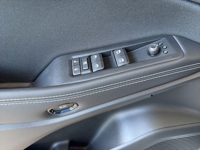 new 2026 Jeep Cherokee car, priced at $38,485