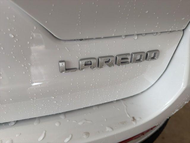 new 2026 Jeep Grand Cherokee car, priced at $40,572