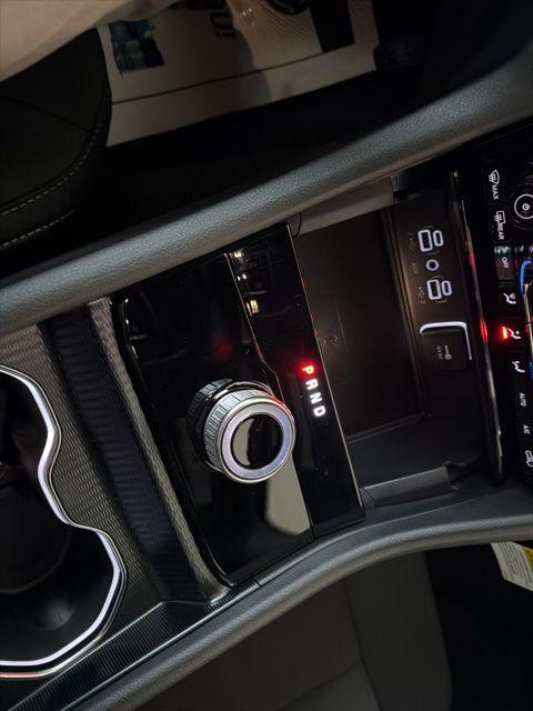 new 2026 Jeep Grand Cherokee car, priced at $40,572