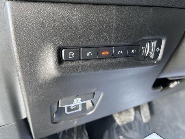 new 2026 Jeep Cherokee car, priced at $42,379