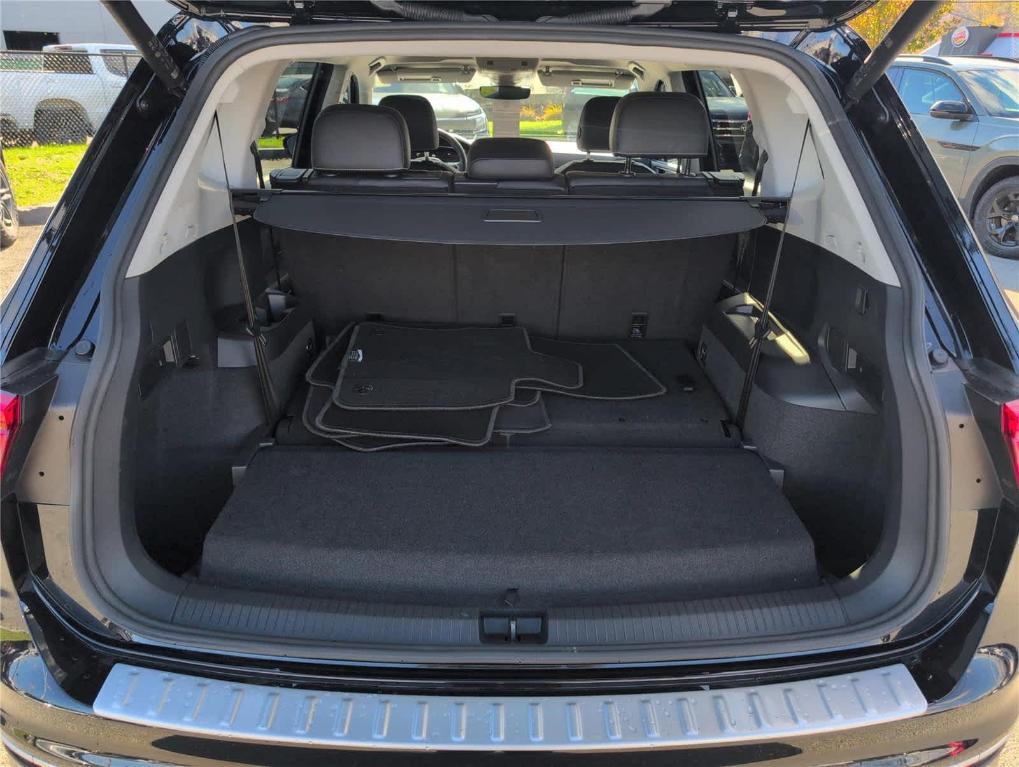 used 2023 Volkswagen Tiguan car, priced at $21,991