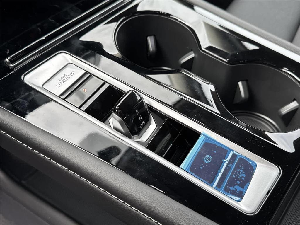 new 2026 Volkswagen Atlas car, priced at $44,605