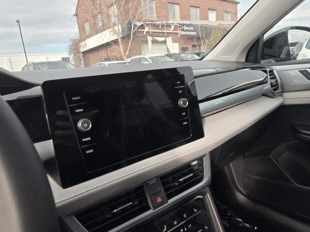 new 2026 Volkswagen Taos car, priced at $37,026