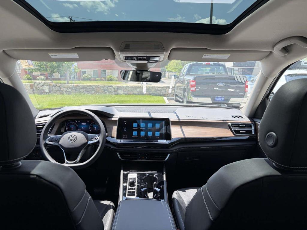 new 2026 Volkswagen Atlas car, priced at $44,799