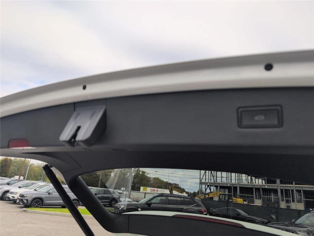 used 2024 Volkswagen Tiguan car, priced at $28,991