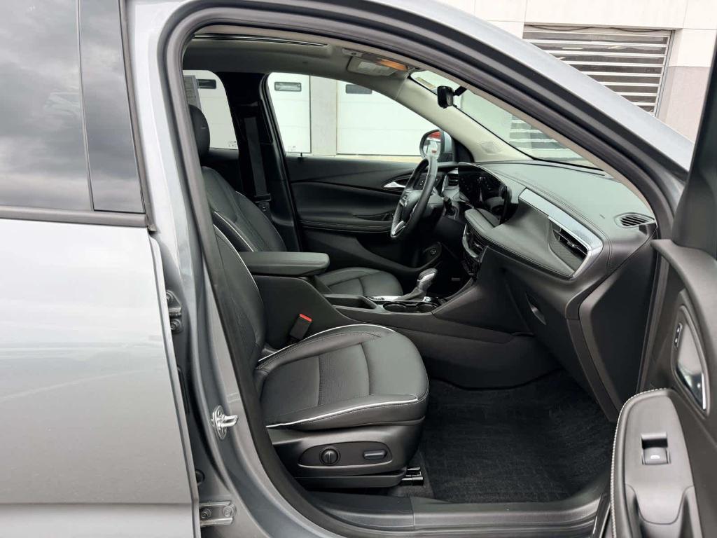 used 2025 Buick Encore GX car, priced at $31,951