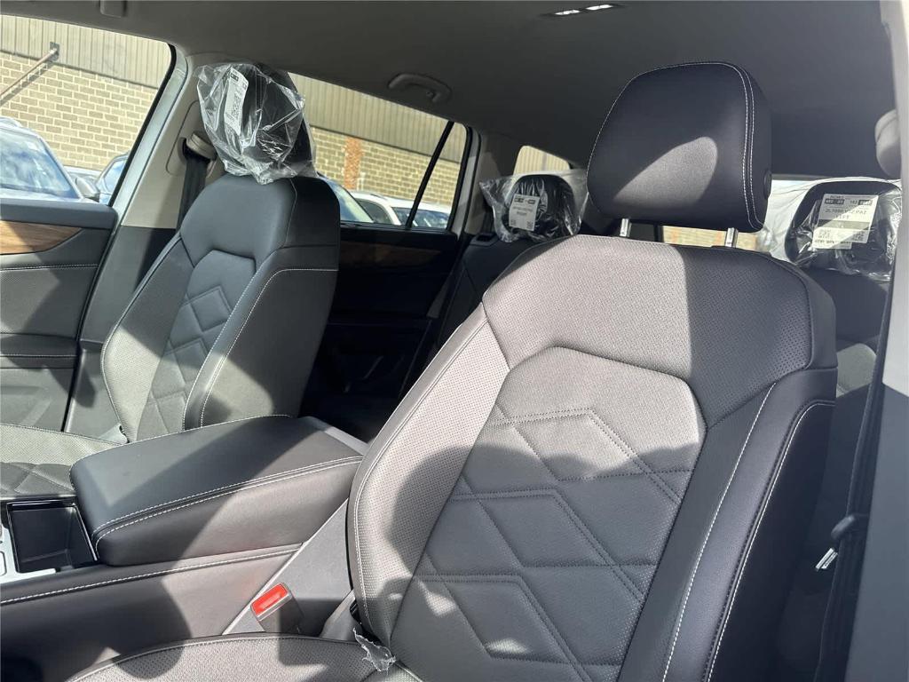 new 2026 Volkswagen Atlas car, priced at $44,878