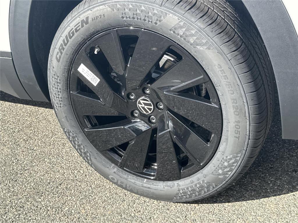 new 2026 Volkswagen Atlas car, priced at $44,878