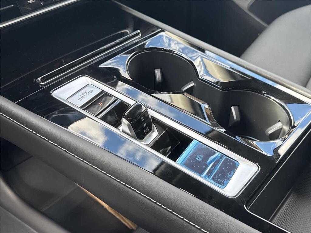 new 2026 Volkswagen Atlas car, priced at $44,878