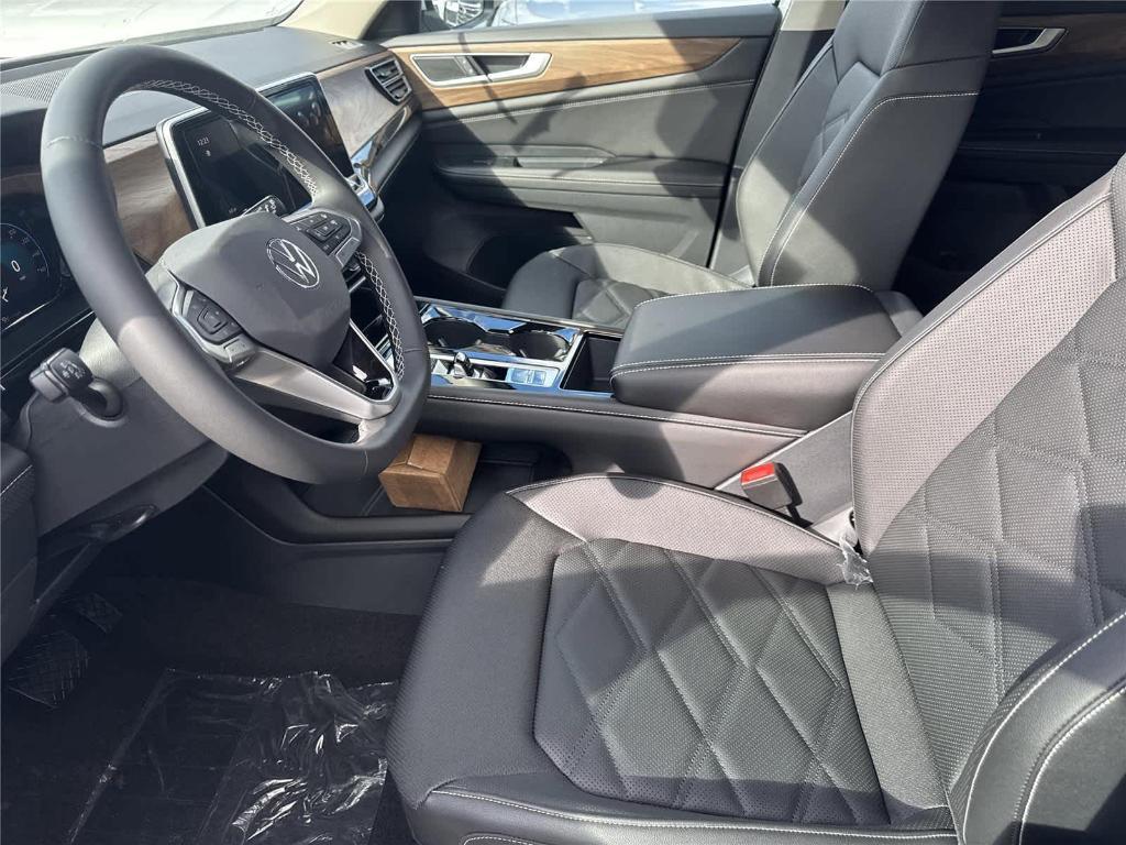new 2026 Volkswagen Atlas car, priced at $44,878