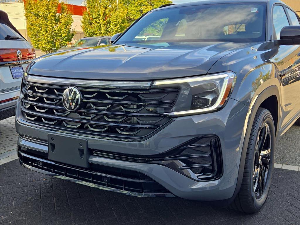 new 2026 Volkswagen Atlas Cross Sport car, priced at $49,486