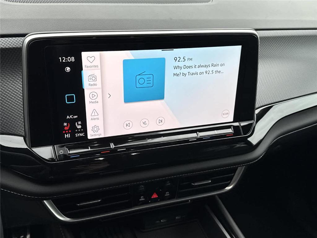 new 2026 Volkswagen Atlas Cross Sport car, priced at $49,544