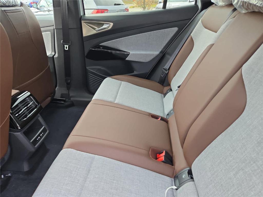 new 2025 Volkswagen ID.4 car, priced at $41,330