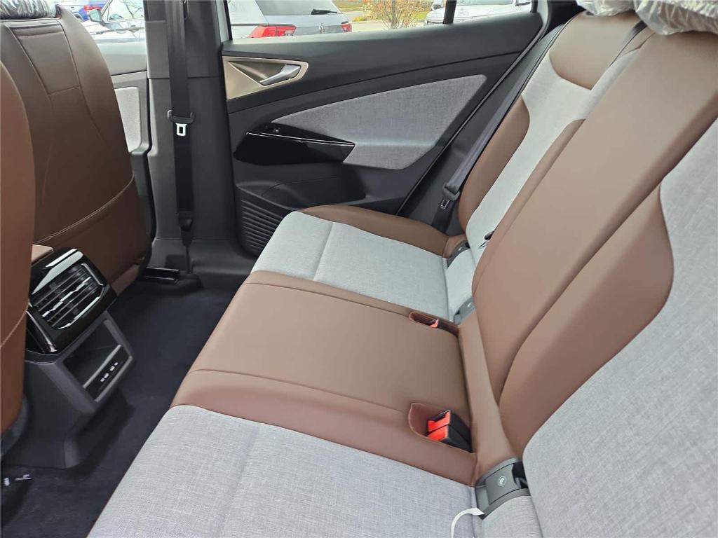 new 2025 Volkswagen ID.4 car, priced at $41,330