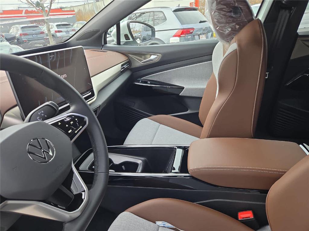 new 2025 Volkswagen ID.4 car, priced at $41,330