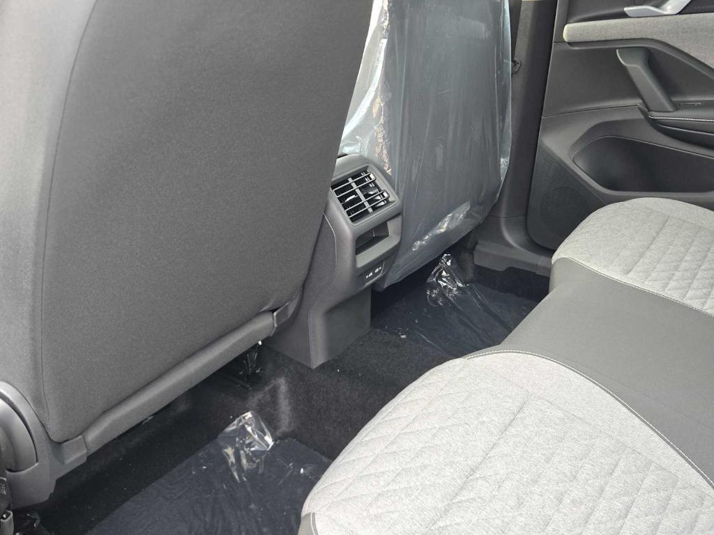 new 2026 Volkswagen Tiguan car, priced at $32,638