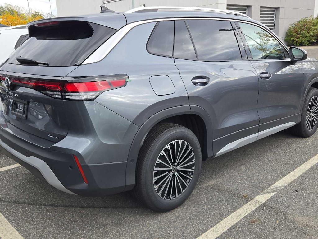 new 2026 Volkswagen Tiguan car, priced at $32,638