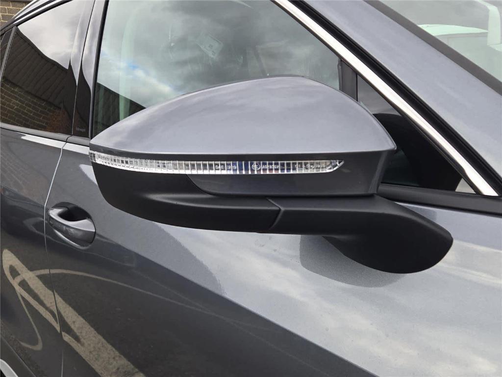 new 2026 Volkswagen Tiguan car, priced at $32,638