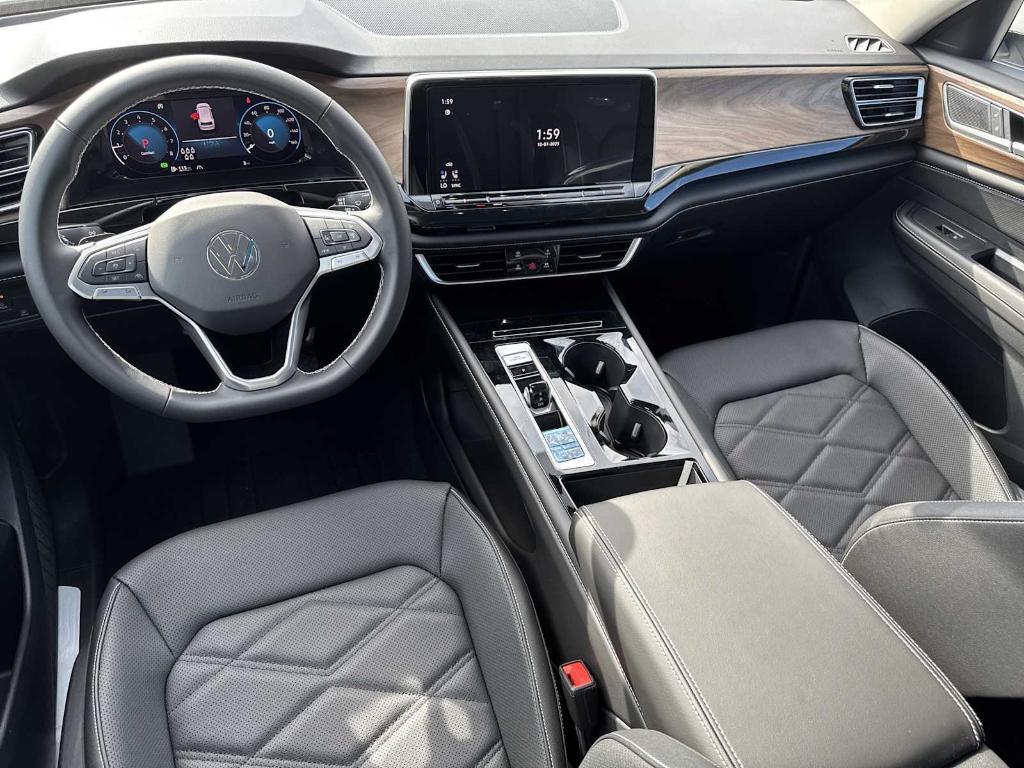 new 2026 Volkswagen Atlas car, priced at $45,312