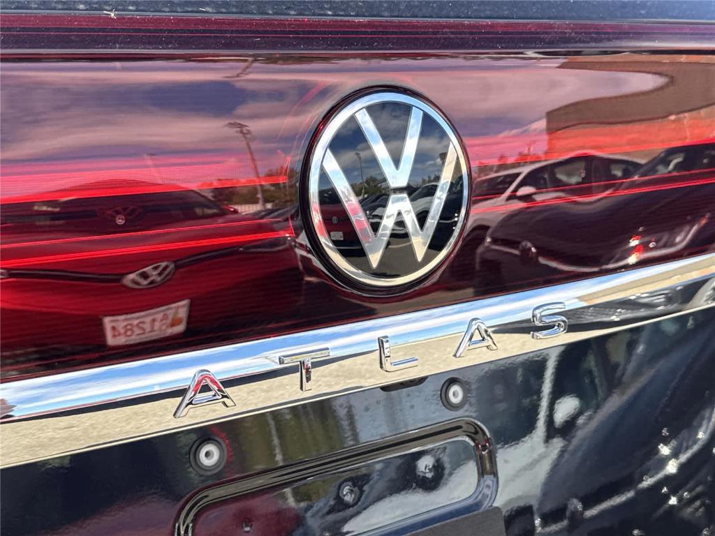 new 2026 Volkswagen Atlas Cross Sport car, priced at $44,641