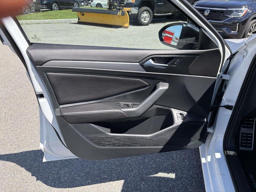 used 2023 Volkswagen Jetta car, priced at $20,402