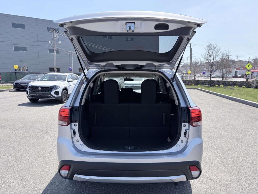 used 2016 Mitsubishi Outlander car, priced at $16,596