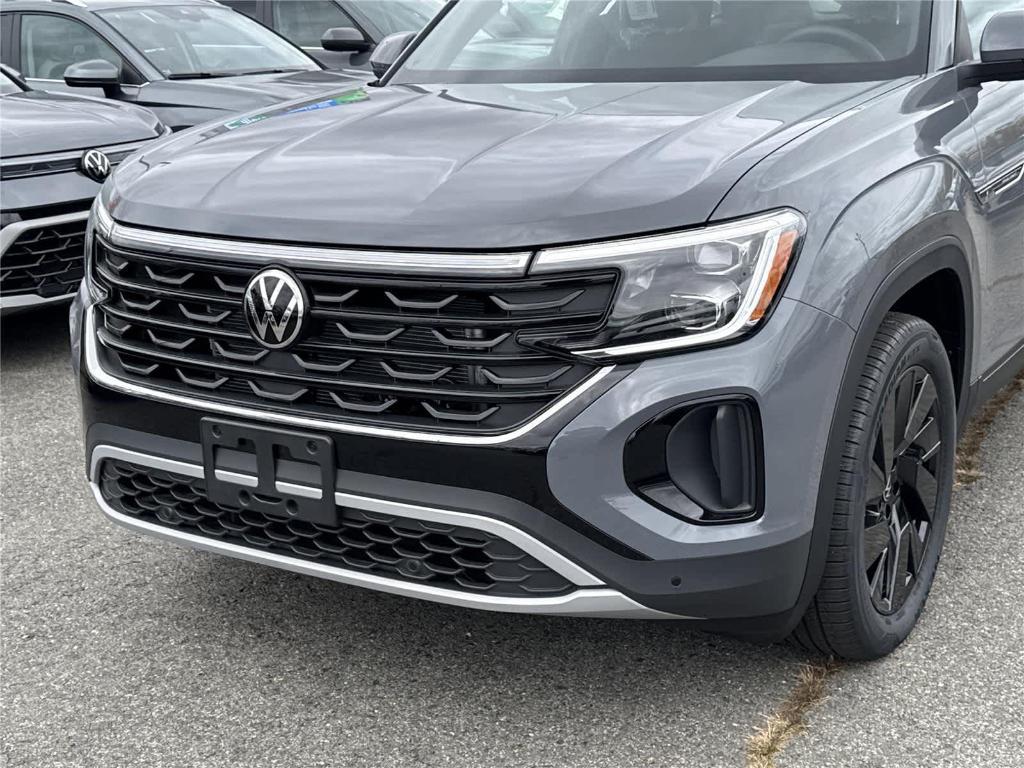 new 2026 Volkswagen Atlas Cross Sport car, priced at $45,287
